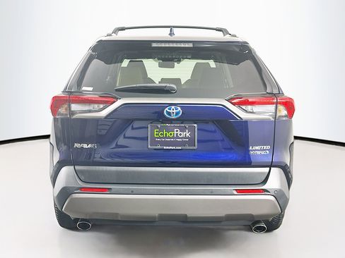Used 2019 Toyota RAV4 Limited image 7