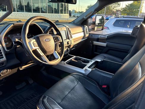 Used 2017 Ford F250 Lariat w/ Lariat Ultimate Package AWD/4WD image 7