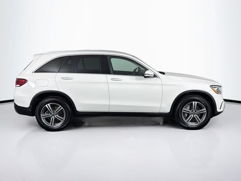 Used 2022 Mercedes-Benz GLC 300 4MATIC image 16