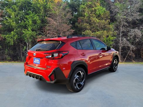New 2026 Subaru Crosstrek 2.5i Limited w/ Crosstrek Mirror Package image 16