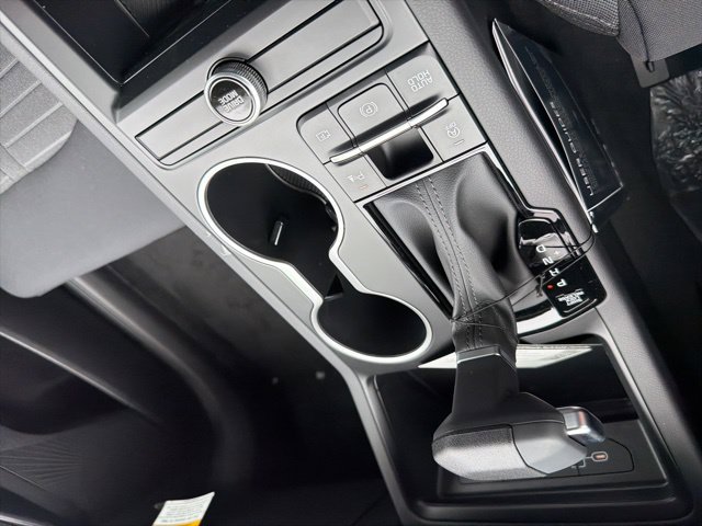 New 2026 Kia K5 LXS FWD image 19