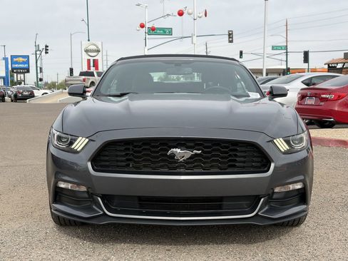 Used 2016 Ford Mustang Convertible image 9