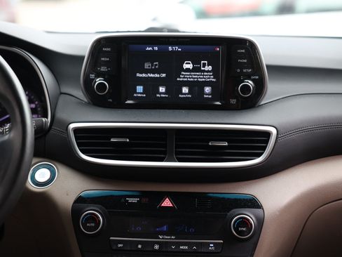 Used 2021 Hyundai Tucson Limited FWD image 39