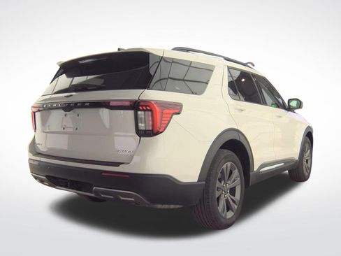 Used 2025 Ford Explorer Active w/ Active Comfort Package AWD/4WD image 5