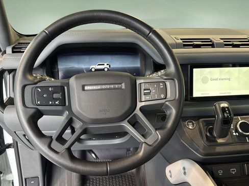 Used 2024 Land Rover Defender 110 X-Dynamic SE AWD/4WD image 22