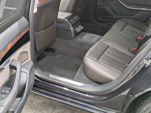 Used 2021 Audi A8 L 3.0T w/ Executive Plus Package AWD/4WD image 31