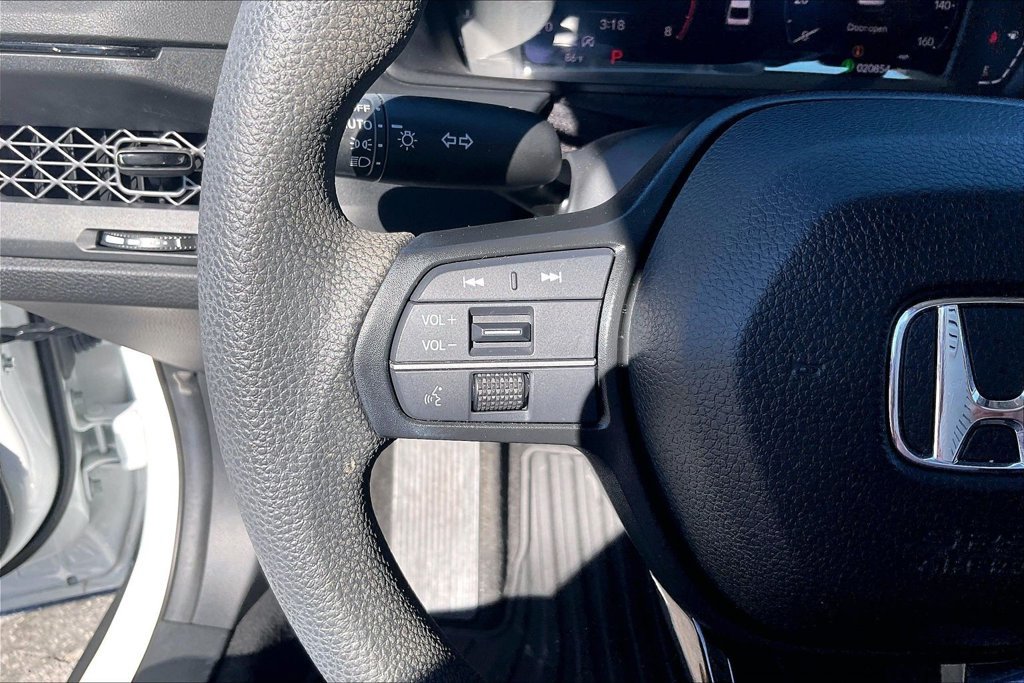 Certified 2023 Honda Accord LX image 11