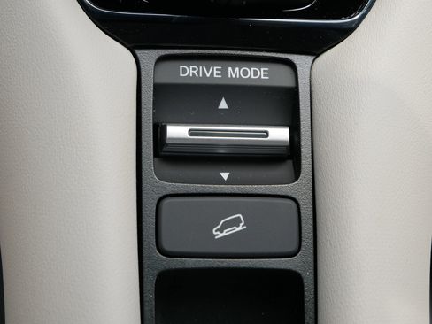 New 2026 Honda HR-V LX image 20