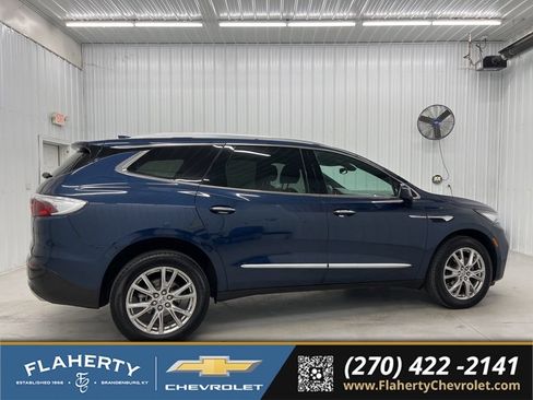 Used 2024 Buick Enclave Essence w/ Experience Buick Package AWD/4WD image 2