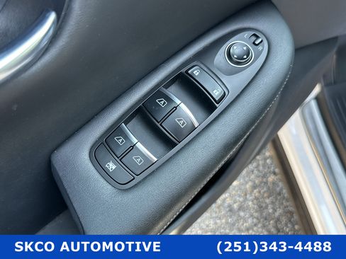 Used 2021 INFINITI QX50 Luxe image 22