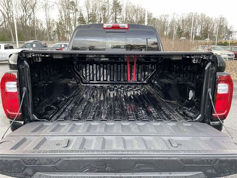 Used 2024 GMC Canyon Elevation w/ Convenience Package image 14