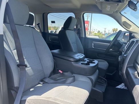 Used 2021 RAM 1500 Classic SLT RWD image 21