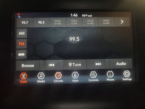 Used 2019 Jeep Cherokee Latitude w/ Cold Weather Group AWD/4WD image 25