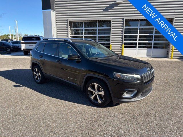 Used 2019 Jeep Cherokee Limited FWD image 1