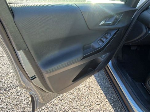 New 2026 Chevrolet Equinox LT image 11