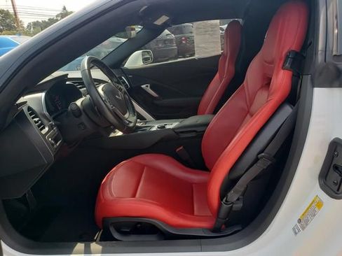 Used 2019 Chevrolet Corvette Stingray Coupe w/ Battery Protection Package RWD image 10