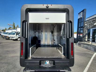 New 2025 Chevrolet Brightdrop 400 w/ Power Door Package