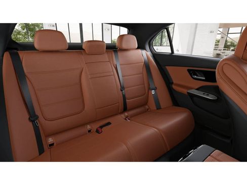 Used 2026 Mercedes-Benz C 300 Sedan image 4