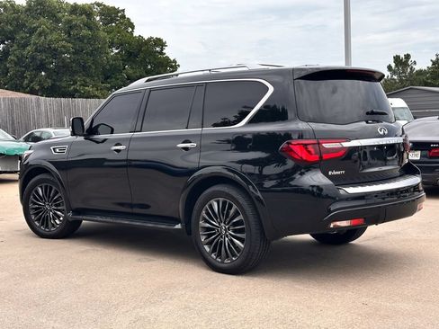 Used 2024 INFINITI QX80 Sensory w/ All-Season Package RWD image 3