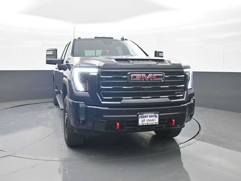 Used 2024 GMC Sierra 2500 AT4 w/ AT4 Premium Plus Package AWD/4WD image 2