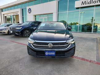 Used 2024 Volkswagen Jetta SE video 2