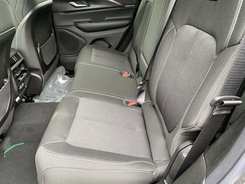 New 2026 Jeep Grand Cherokee Laredo X AWD/4WD image 6