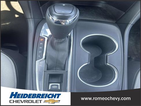 Used 2019 Chevrolet Equinox LS AWD/4WD image 17