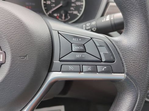 Used 2024 Nissan Altima 2.5 SV FWD image 21