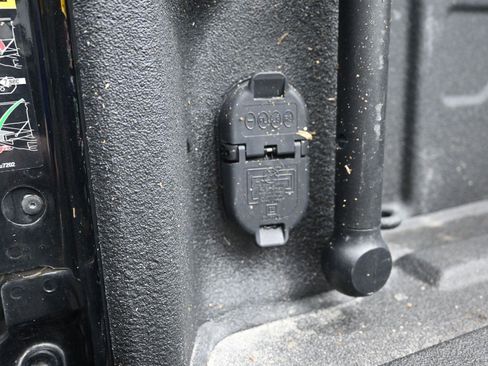 Used 2024 GMC Sierra 2500 Denali w/ Technology Package image 20