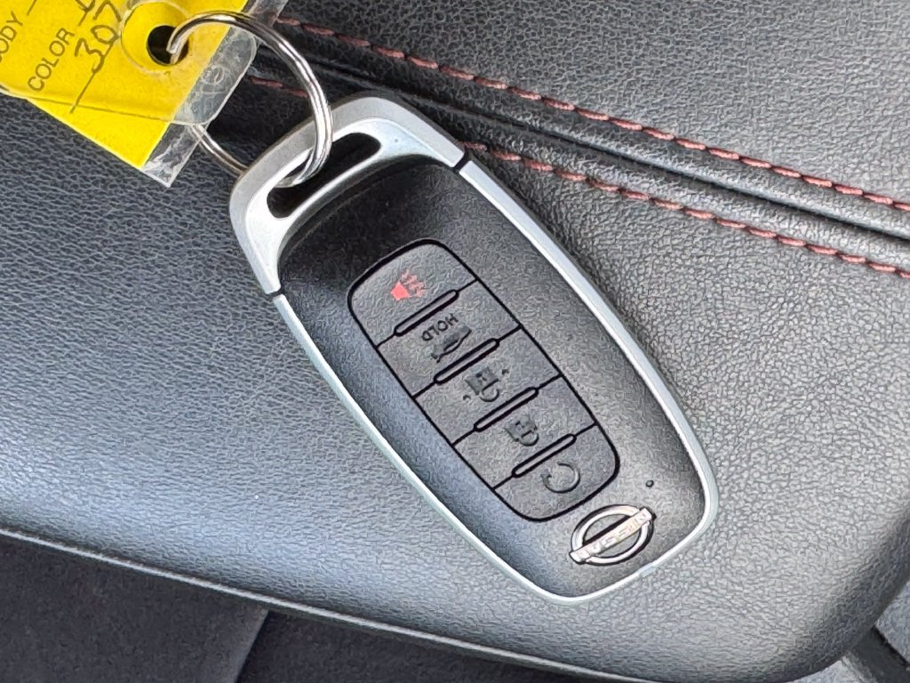 Used 2025 Nissan Sentra SR FWD image 32