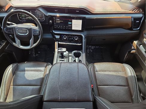 Used 2023 GMC Sierra 1500 Denali AWD/4WD image 17