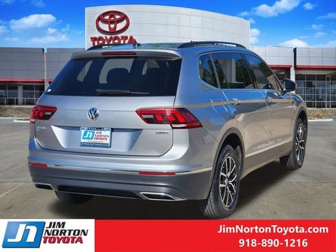Used 2021 Volkswagen Tiguan SE image 6
