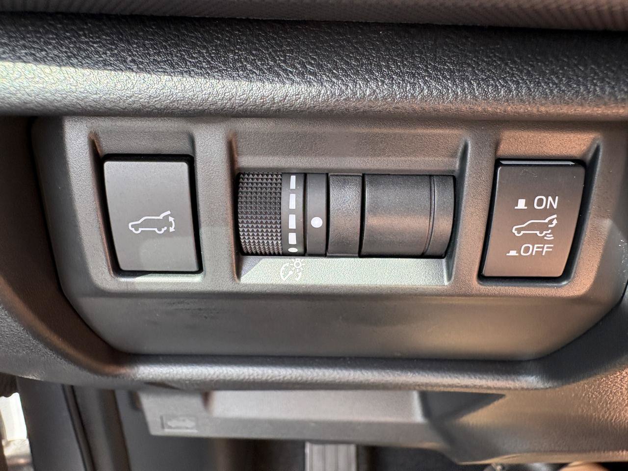 Used 2025 Subaru Forester Limited AWD/4WD image 18