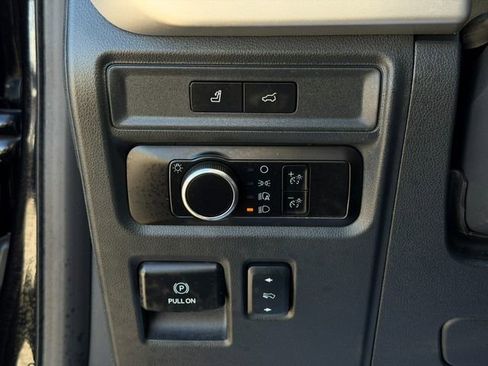 Used 2024 Ford Expedition Max XLT image 41