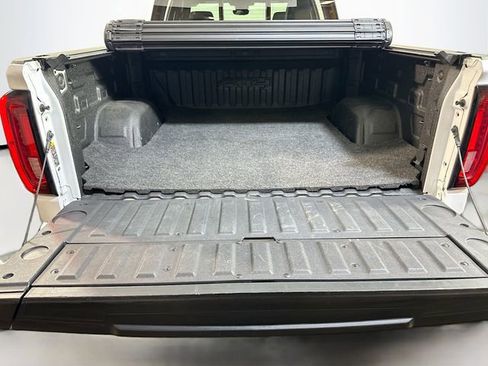 Used 2022 GMC Sierra 1500 AT4 w/ AT4 Premium Package image 19