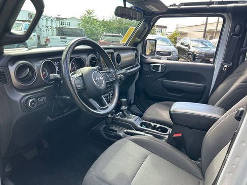 Certified 2022 Jeep Wrangler Unlimited Sport image 44