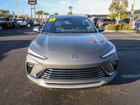 New 2025 Buick Envista Preferred w/ Convenience I Package image 2