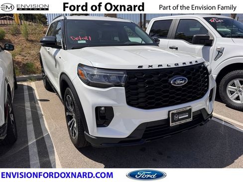 Used 2026 Ford Explorer ST-Line RWD image 1