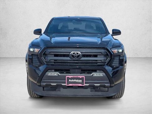 Used 2025 Toyota Tacoma SR5 AWD/4WD image 6