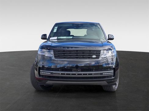 New 2026 Land Rover Range Rover SE image 2