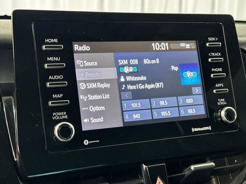 Used 2021 Toyota Camry SE image 19