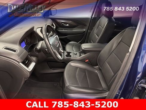 Used 2023 GMC Terrain SLT image 18