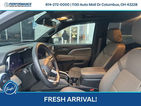 Used 2025 Chevrolet Colorado ZR2 w/ Technology Package image 14