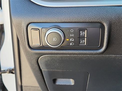 Used 2020 Ford Explorer XLT w/ Equipment Group 202A image 22