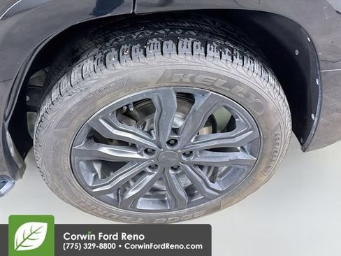 Used 2018 GMC Terrain Denali w/ LPO, 'HIT The Road' Package FWD image 32