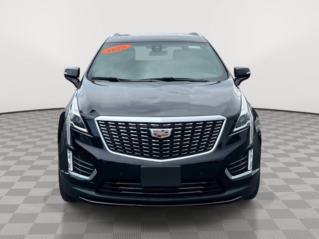 Used 2023 Cadillac XT5 Luxury AWD/4WD image 2