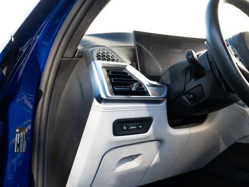 Used 2024 BMW X5 M Competition w/ Executive Package image 34