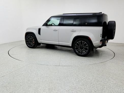 New 2026 Land Rover Defender 110 OCTA image 7