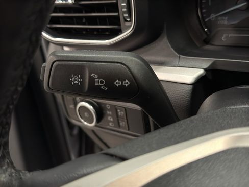 Certified 2023 Ford Explorer XLT w/ Equipment Group 202A image 16