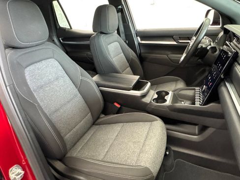 Used 2025 GMC Terrain Elevation w/ Technology Package II AWD/4WD image 48